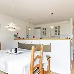8 Person In Brenderup Fyn-by Traum * Bro (Funen)